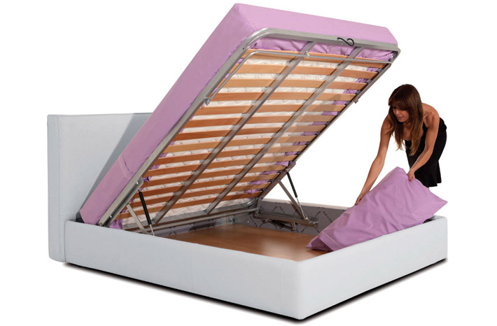 Lederbett Privacy Foto 4